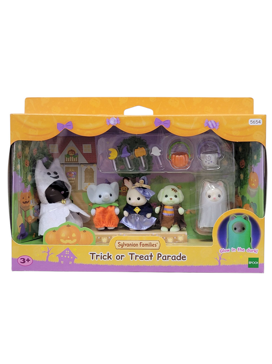 Calico Critters Trick or Treat Parade 5654