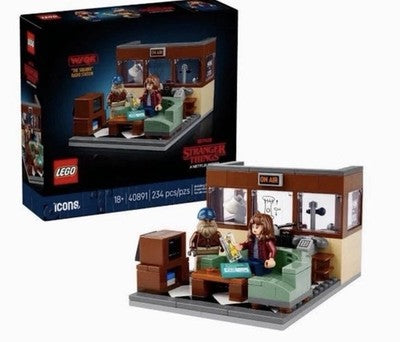 LEGO Stranger Things 40891 WSQK Radio Station Set